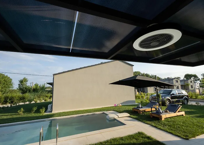 Mythical Olympus Mare Seaside Pool 别墅