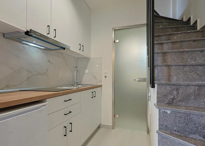 Mythical Olympus Mare Seaside Pool 别墅 卡泰里尼